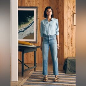Like-New Faherty Organic Cotton Slim Straight Denim in Lakeview Wash